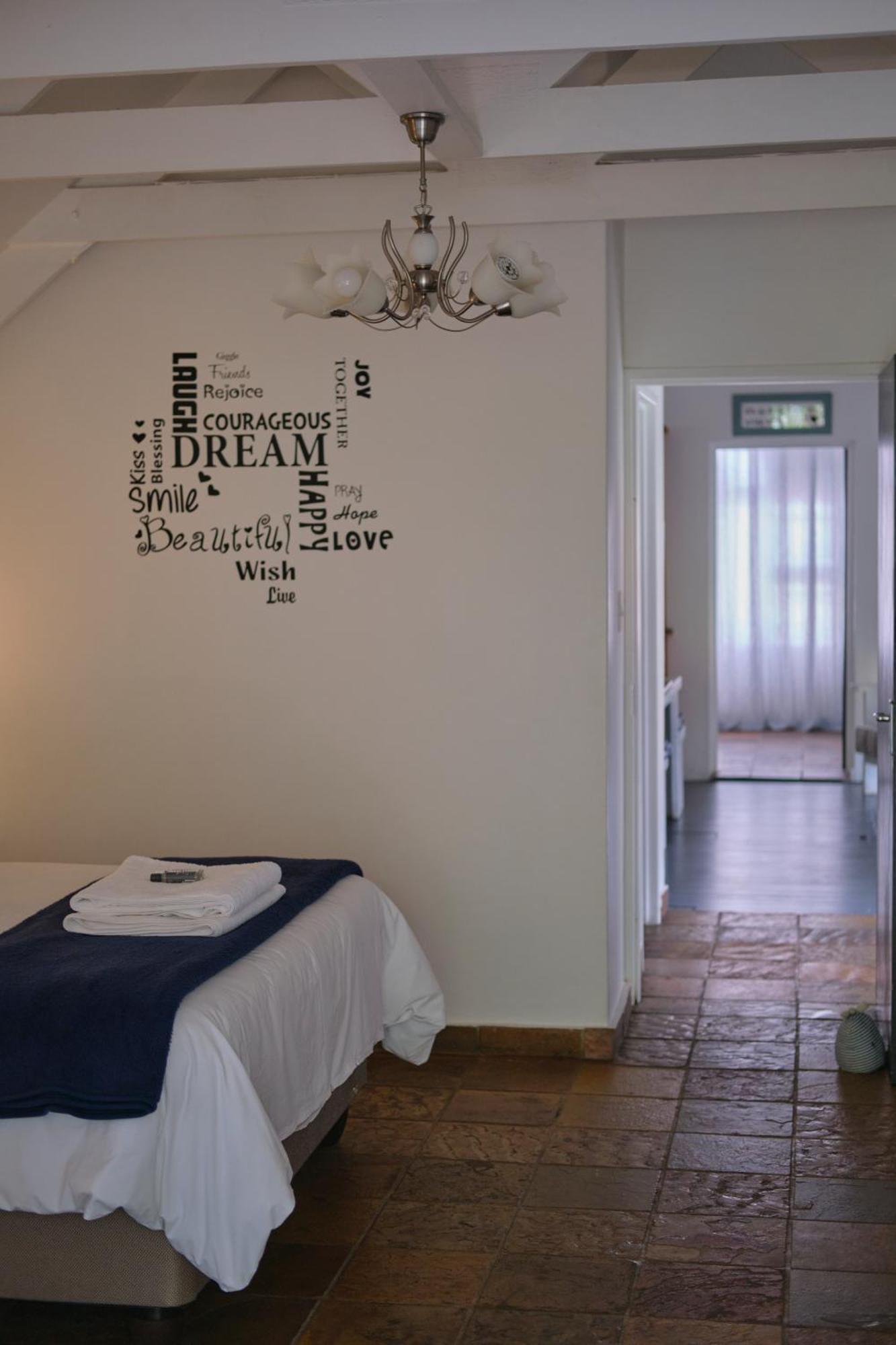 Appartamento Be Our Guest Self Catering Mbombela Esterno foto